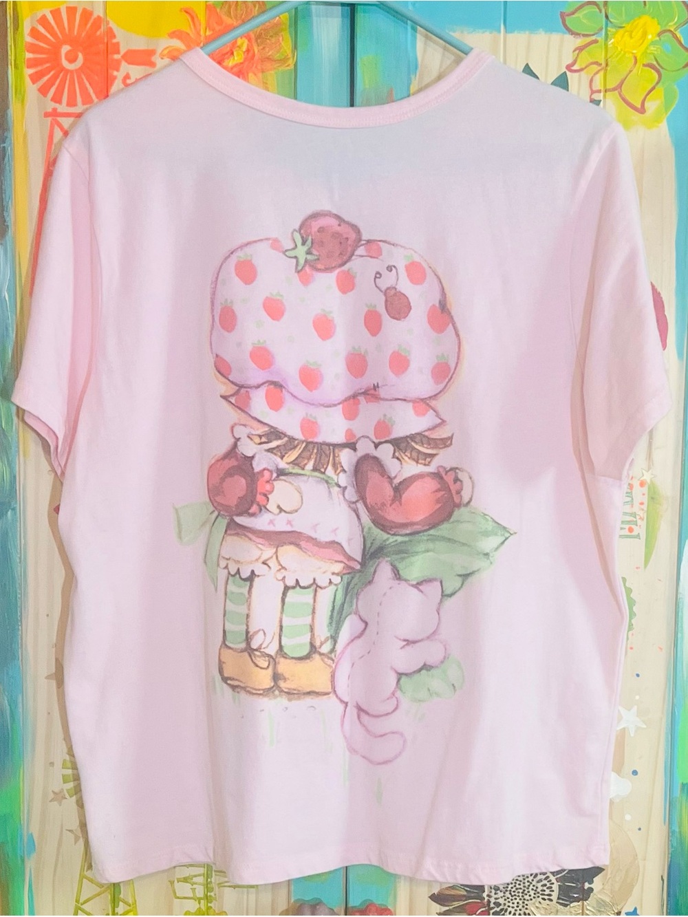 Strawberry Shortcake Graphic Tee 🍓 🍰 - Picture 2 of 3
